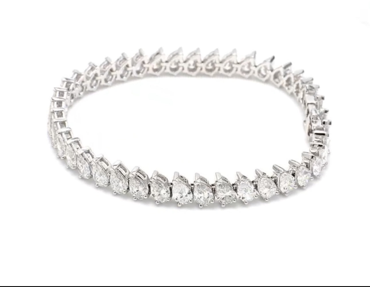 14KW Pear Shape Diamond Tennis Bracelet